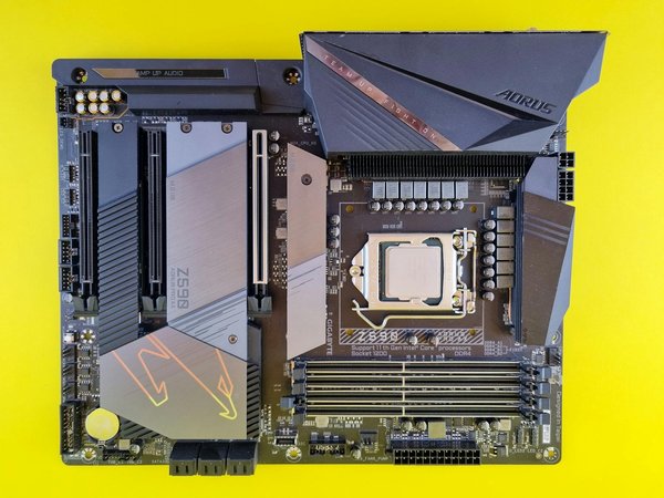 Welche Herausforderungen gibt es bei der Implementierung von 5G-Netzwerken?